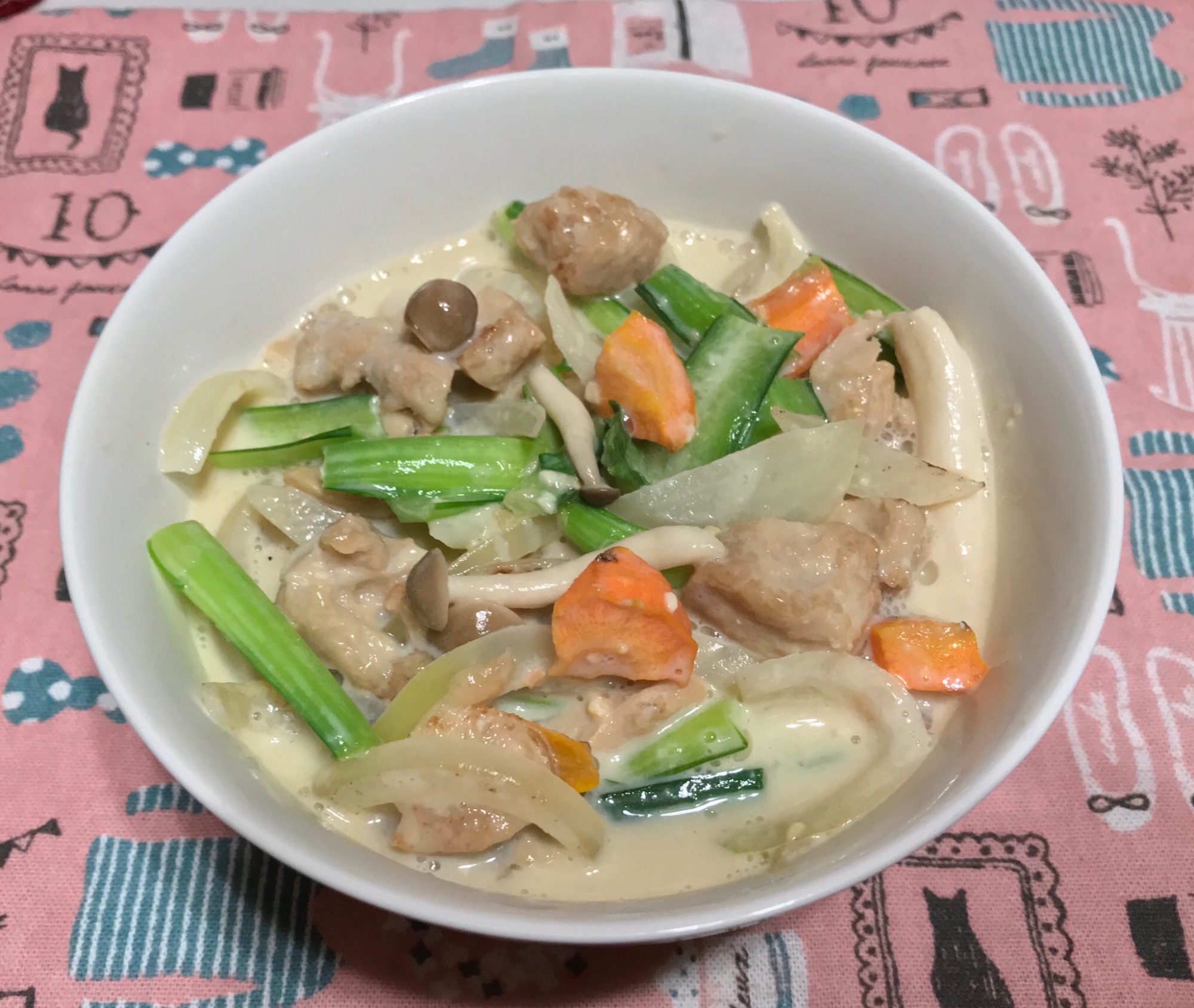 大豆ミート入り豆乳味噌クリーム煮