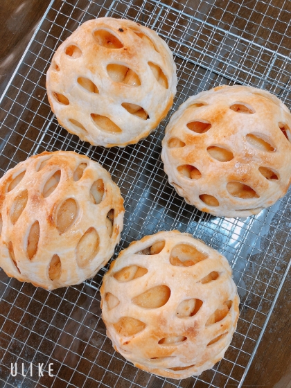 りんごが大きくて歯応えがいいです。
めちゃ好みのアップルパイ！