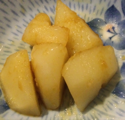 じゃがいもだけの煮物