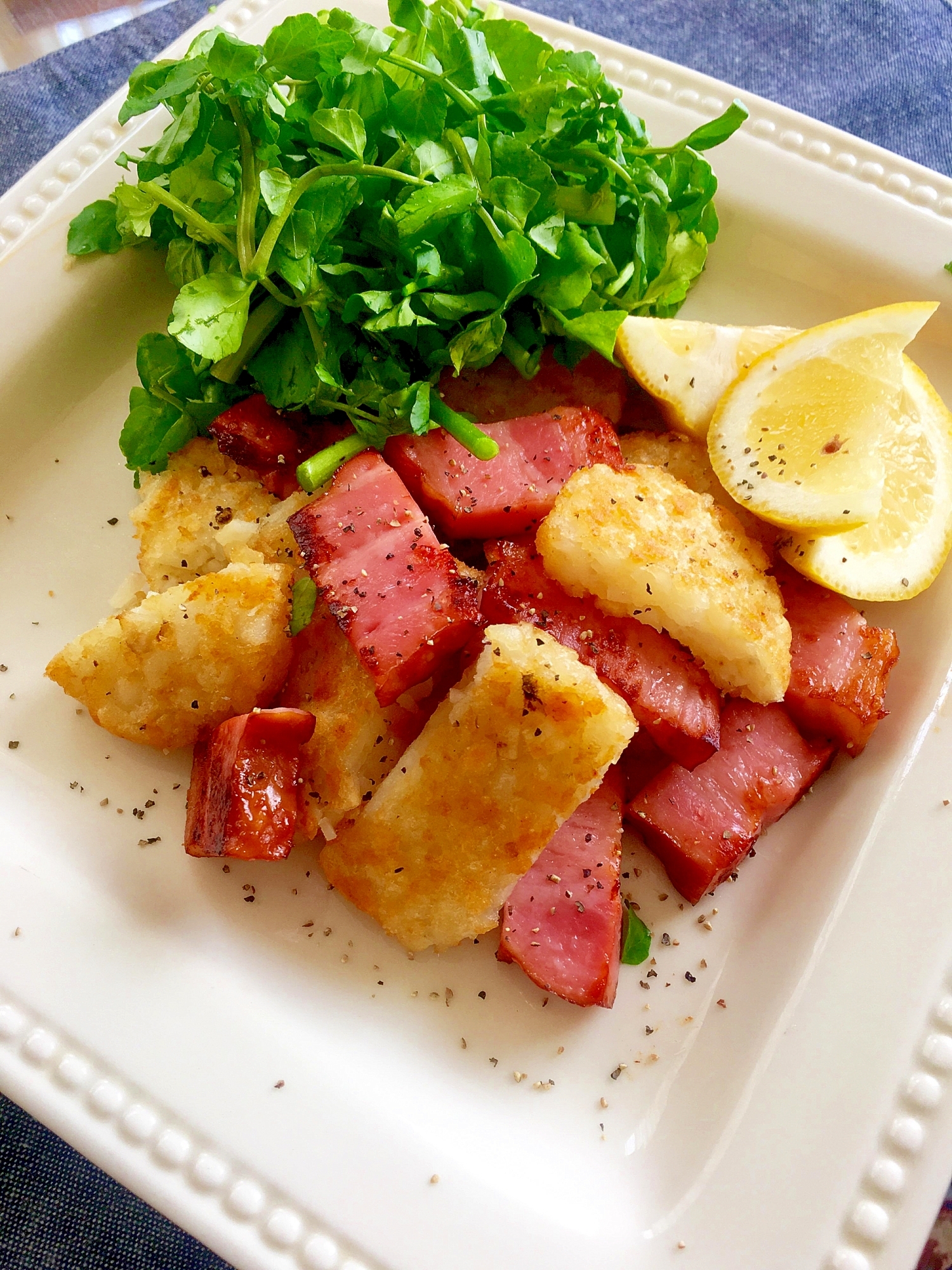 厚切りベーコンとハッシュドポテトのクレソンサラダ♩