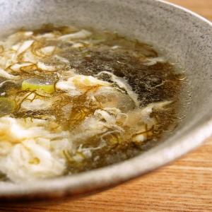 ふわふわ卵ともずくの中華風スープ
