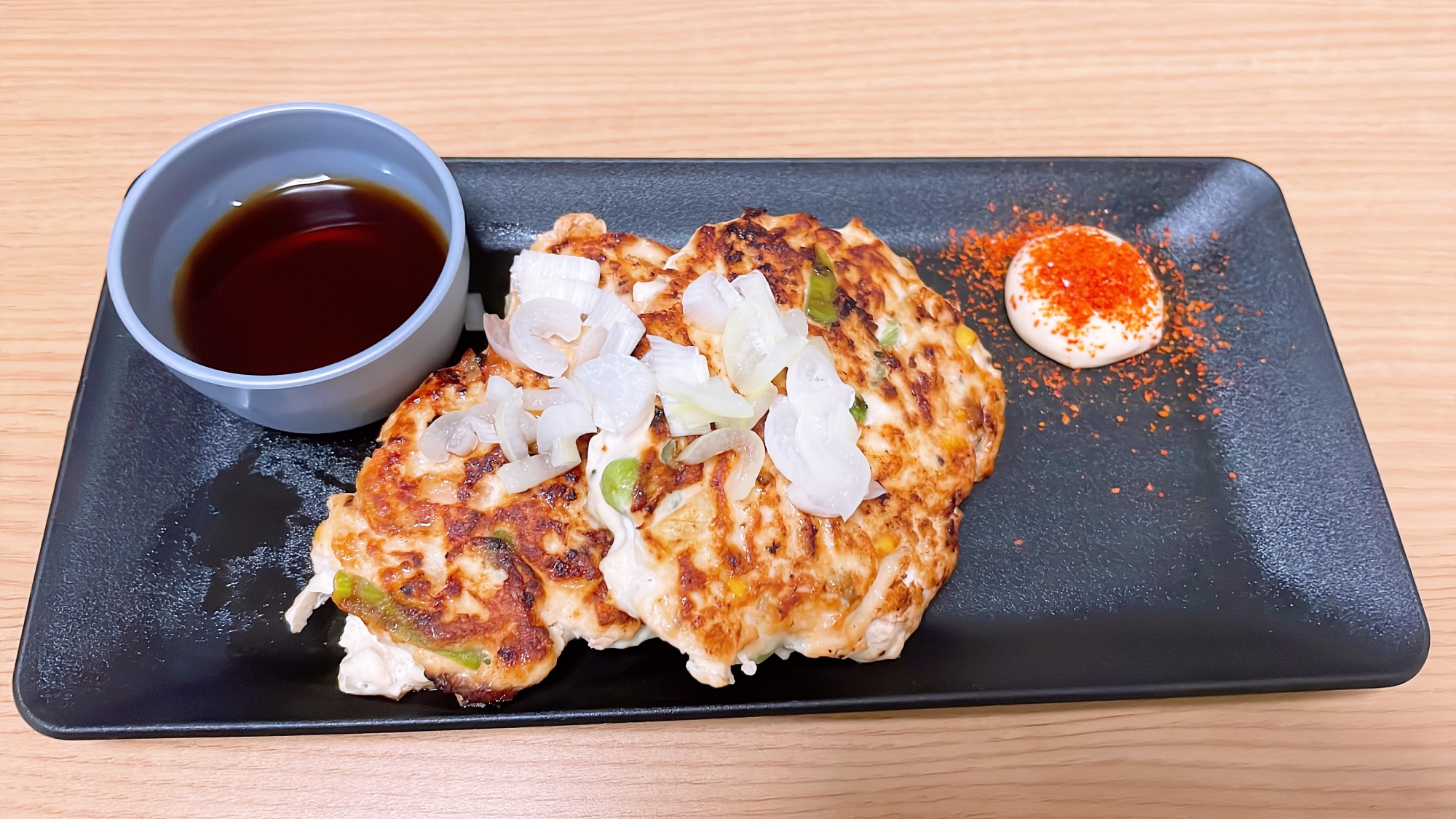 簡単！材料混ぜて焼くだけ！豆腐ハンバーグ