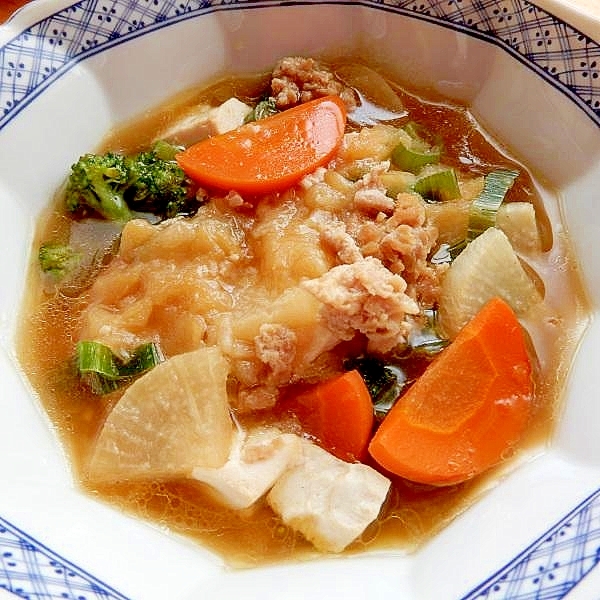 +春巻きの皮で❤ワンタン風の根菜&豆腐のスープ♪