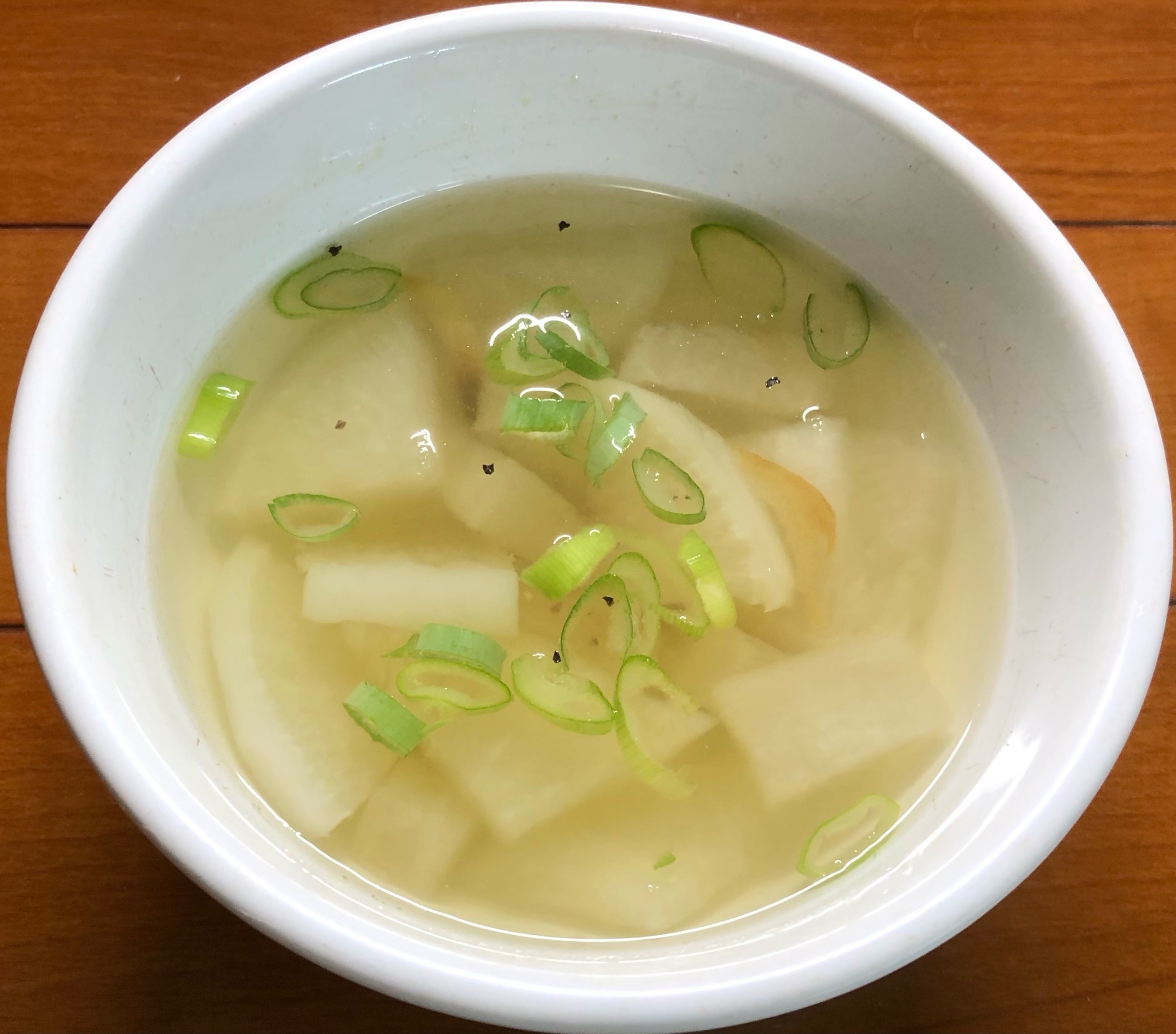 大根と自家製干し生姜の中華スープ