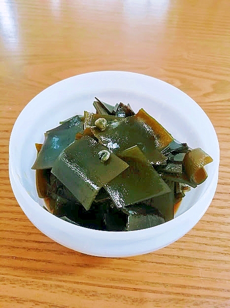 出汁昆布 再利用 と山椒の佃煮 レシピ 作り方 By Keboo34 楽天レシピ