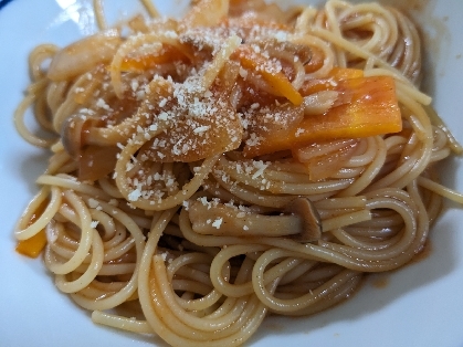 食べきり♪野菜たっぷりナポリタン