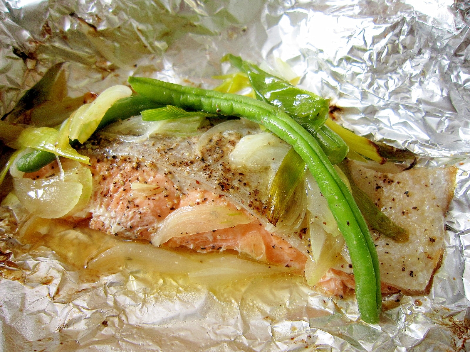 ハニーマスタードサーモンのホイル焼きレシピ