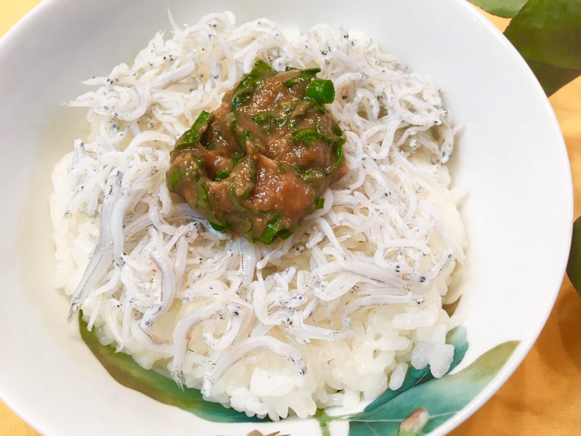 しらすの釜あげ丼★ネギ酢味噌玉