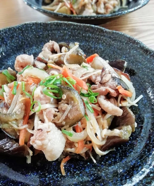 茄子と豚肉の醤油麹炒め