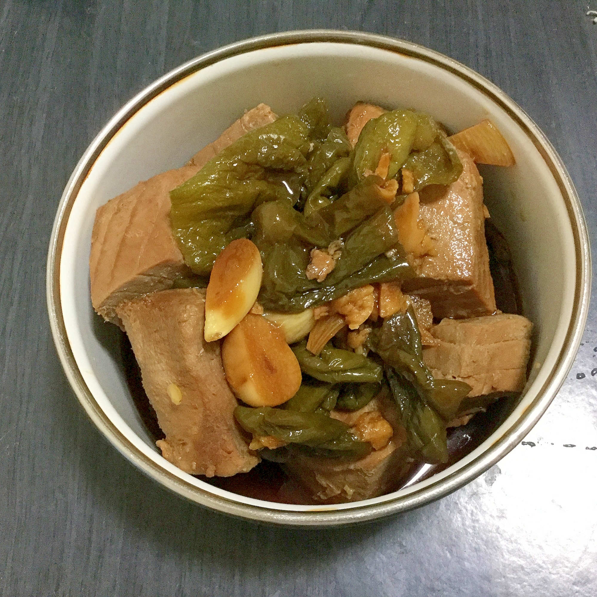 マグロの煮付け ピーマンで臭みが取れるよ レシピ 作り方 By まりもゆりも 楽天レシピ マグロの煮付け ピーマンで臭みが取れるよ レシピ 作り方 By まりもゆりも 楽天レシピ