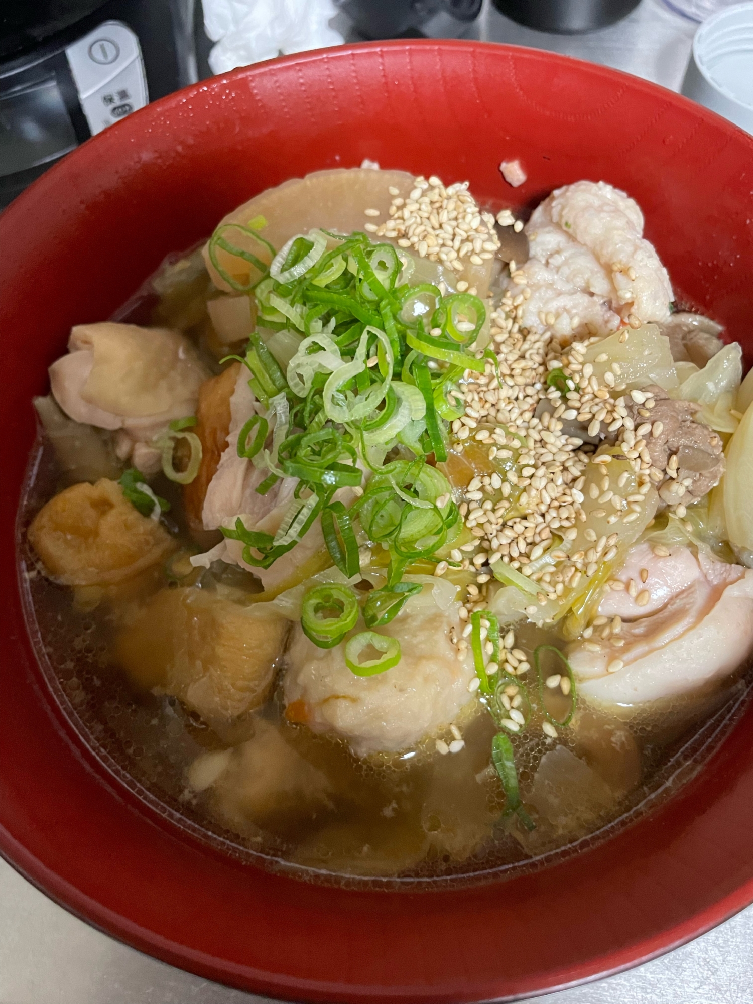 寄せ鍋(鶏団子ごぼう天鶏肉キャベツ.生姜)