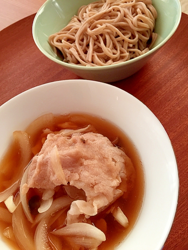 お蕎麦で豚肉つけ麺♪