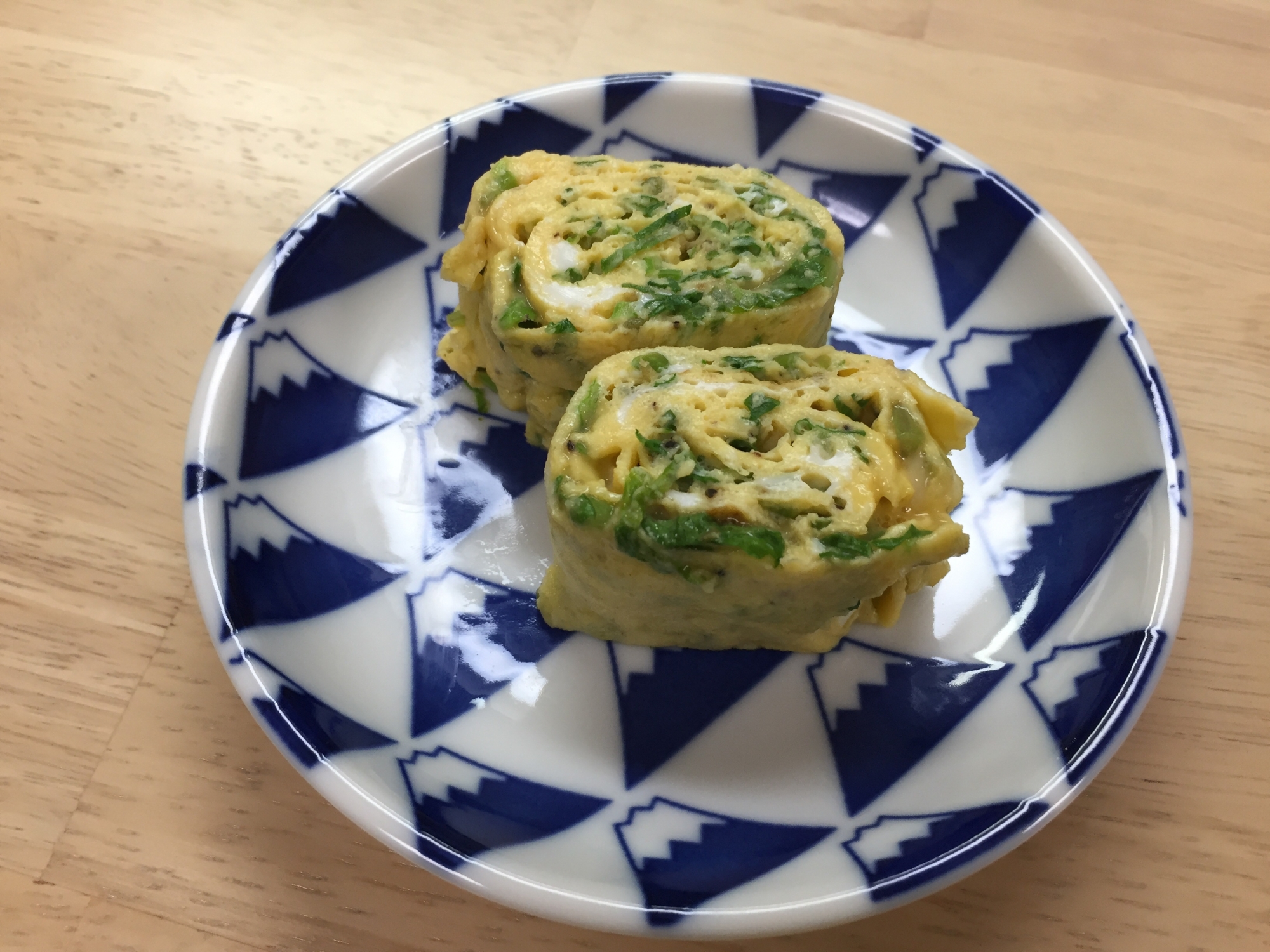 ラディッシュの茎で卵焼き