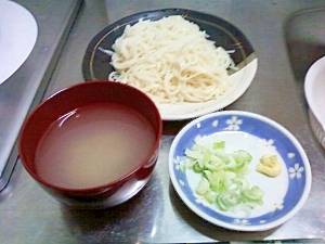 夏にさっぱり！塩麹そうめん、ひやむぎつゆ。