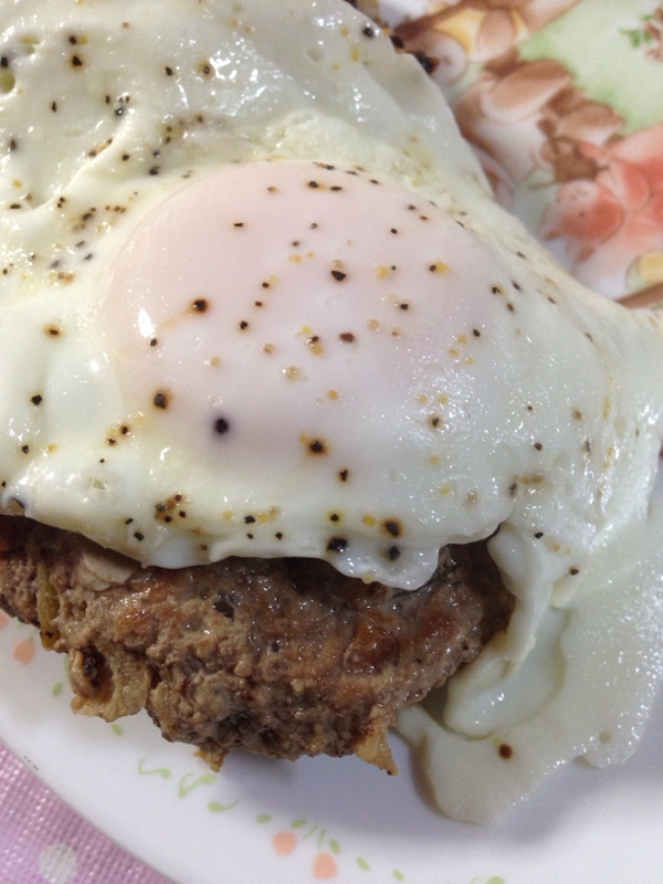 目玉焼きハンバーグッ〜(^ ^)