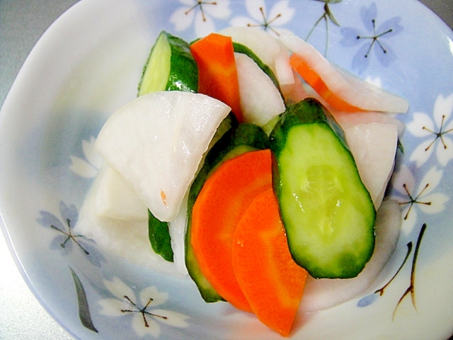 きゅうりと大根にんじんの浅漬け レシピ 作り方 By Mint74 楽天レシピ きゅうりと大根にんじんの浅漬け レシピ 作り方 By Mint74 楽天レシピ