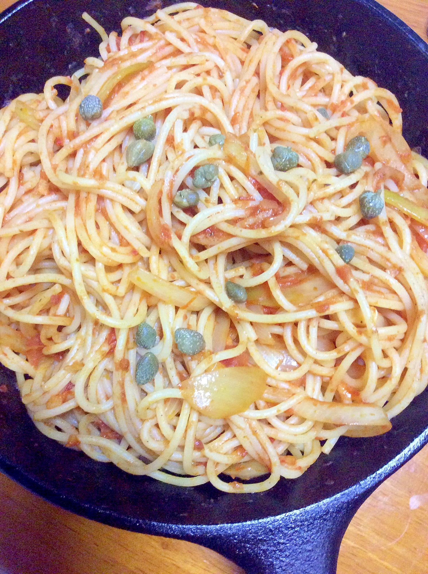 トマトパスタソーススパゲティ