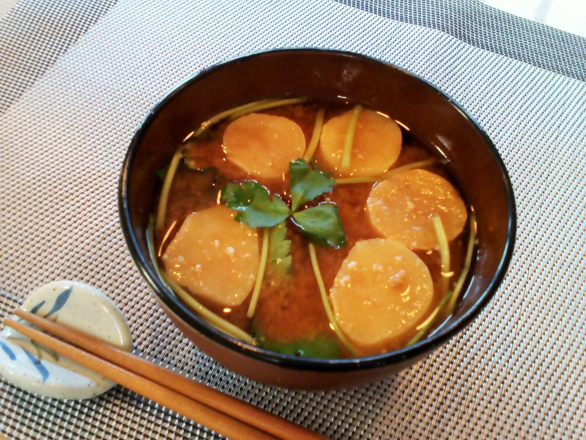 ♪三つ葉と小町麩の味噌汁♪