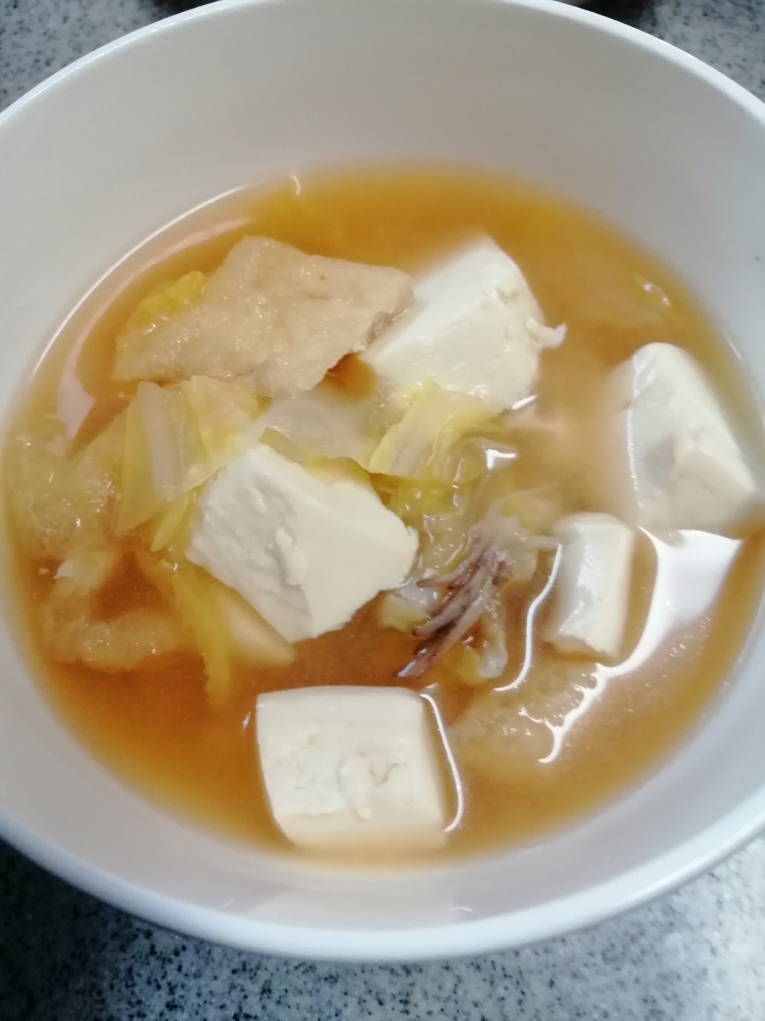 舞茸と白菜の味噌汁