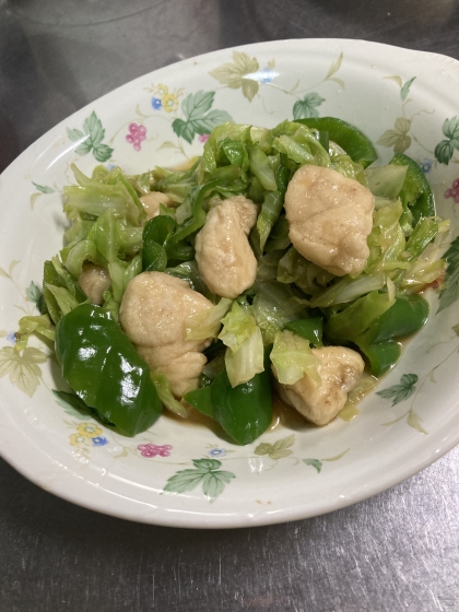 鶏むね肉とキャベツとピーマンの炒め物