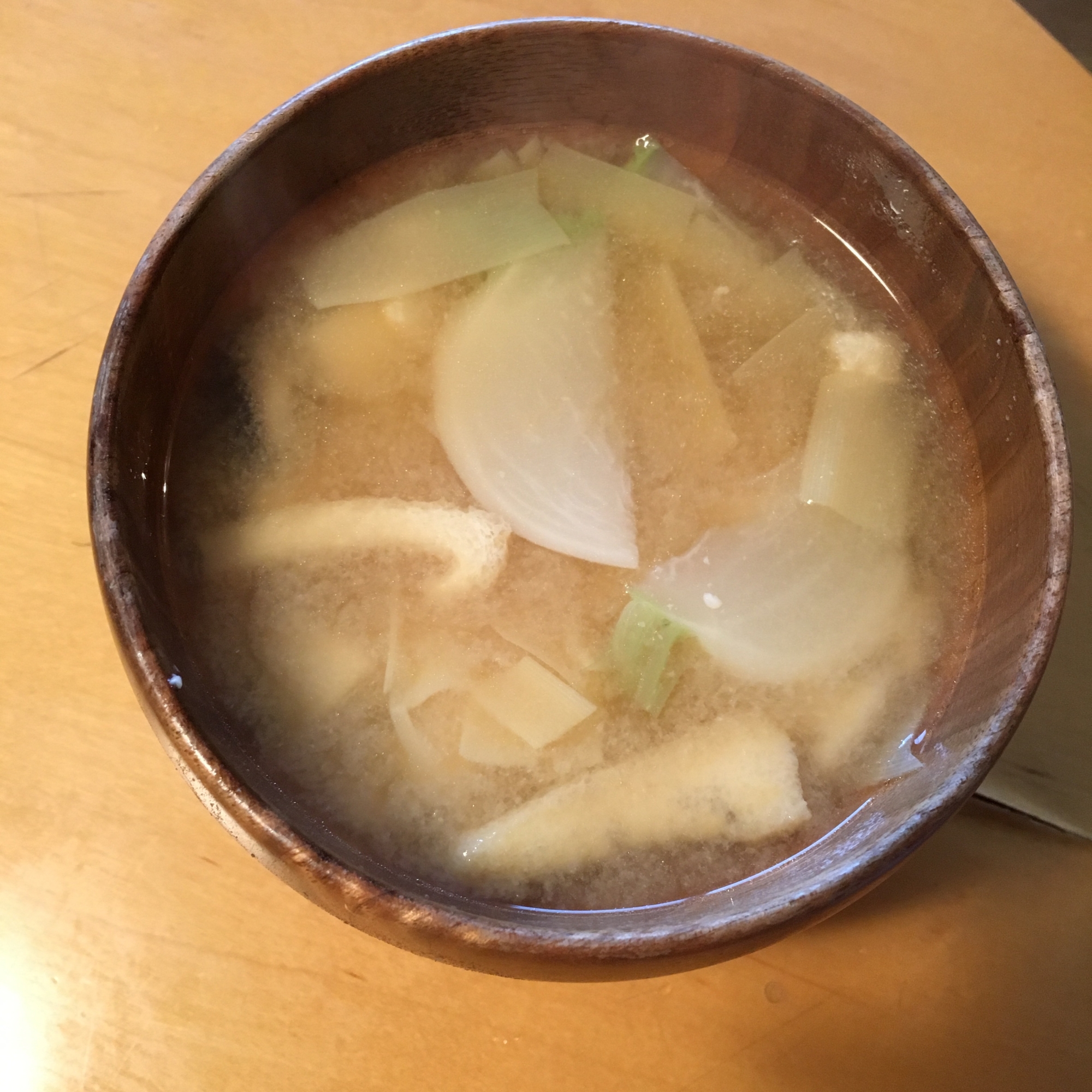 かぶ 椎茸 たけのこ 油揚げと豆腐の味噌汁