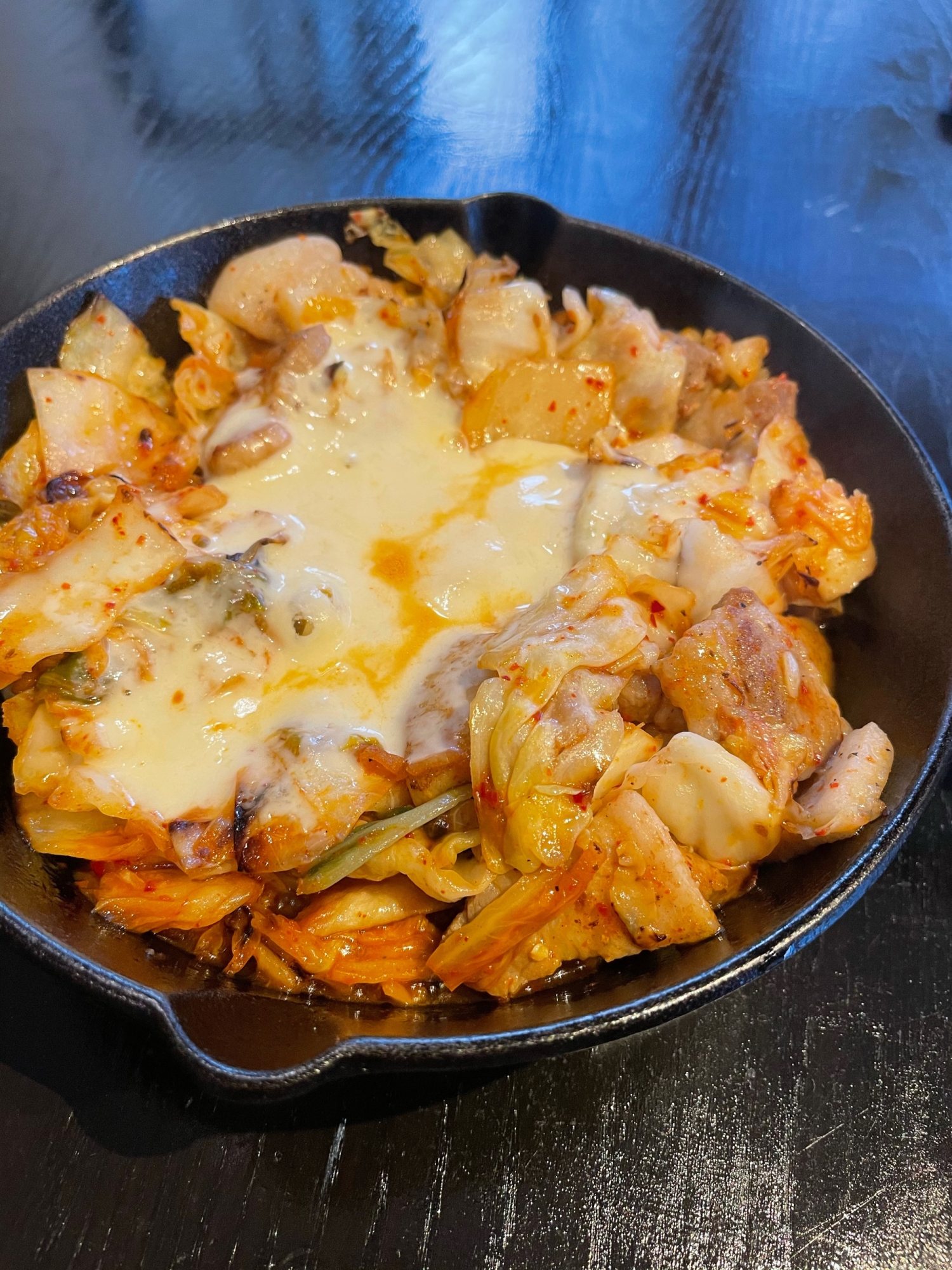 とろ りチーズの豚キムチ炒め レシピ 作り方 By オジオジ 楽天レシピ