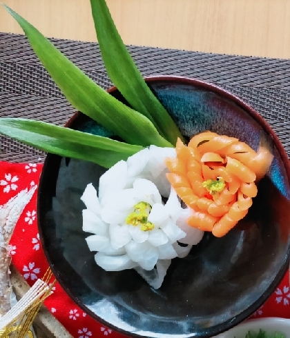 飾り切りの紅白菊花。甘酢レシピ付き