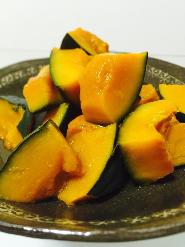 塩だけで自然の甘味が引き立つかぼちゃの煮物 レシピ 作り方 By Makity54 楽天レシピ