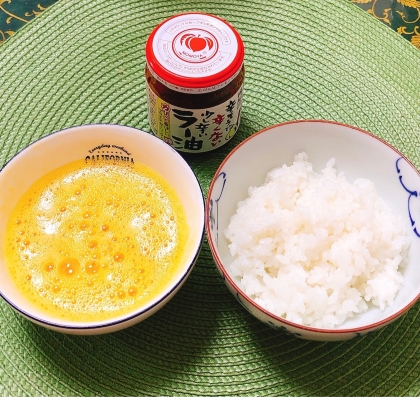 キムチマヨとごまとごま油の卵かけご飯