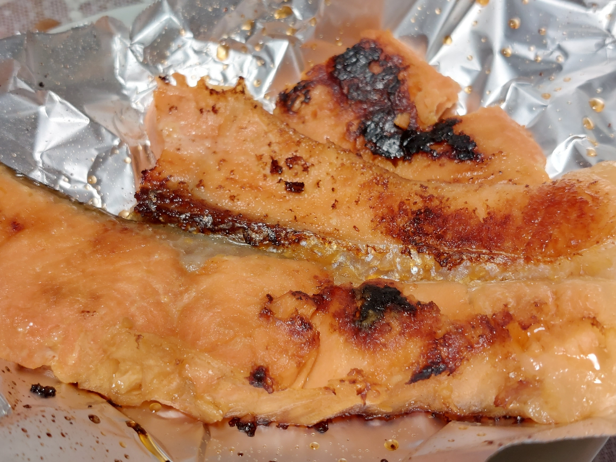 フライパンで鮭の味噌漬けの焼き方