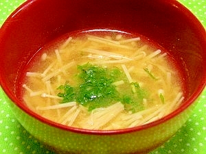 毎日のお味噌汁7杯目 エノキ茸と梅干し レシピ 作り方 By ブルーボリジ 楽天レシピ