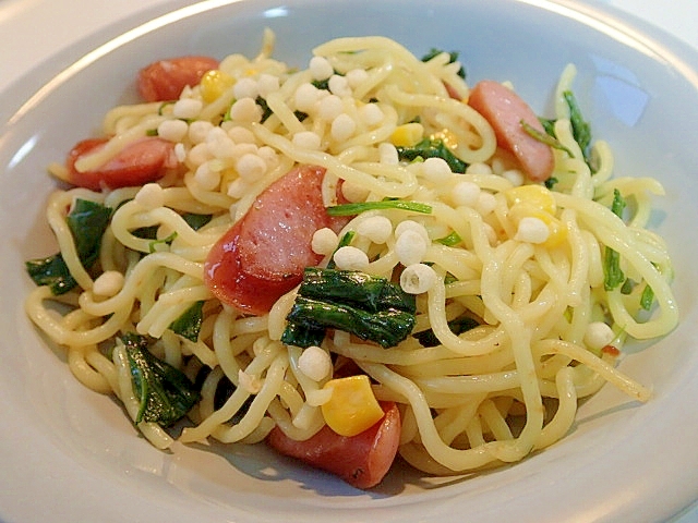 ウインナーとほうれん草とコーンの創味焼きちゃんぽん