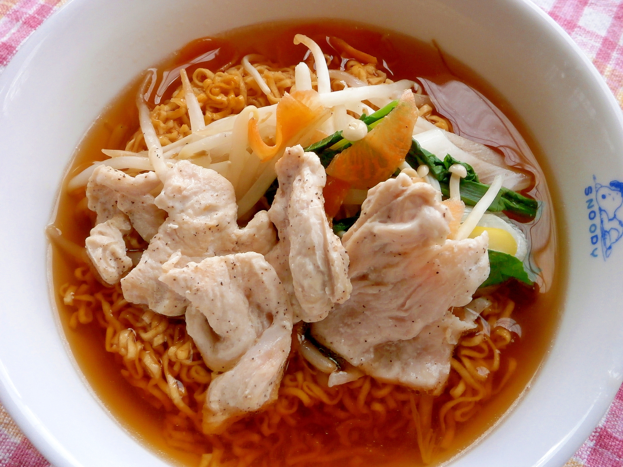 蒸し鶏チキンラーメン