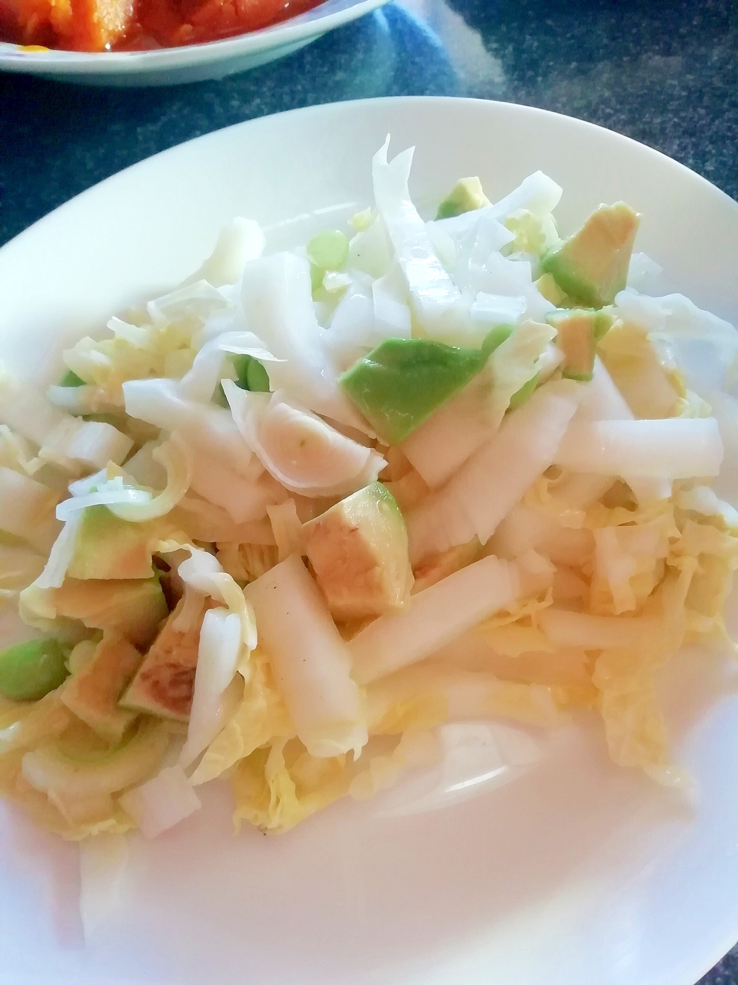 【レンチン料理】アボカドと白菜とキャベツのサラダ