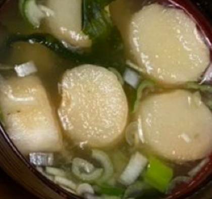 ˚✧₊お麩とわかめのお味噌汁⁺˳✧༚