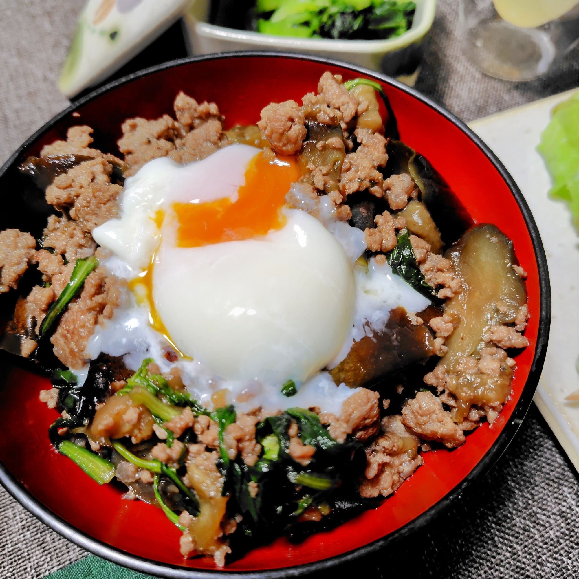すきやきのたれで〜パパっと豚なす丼