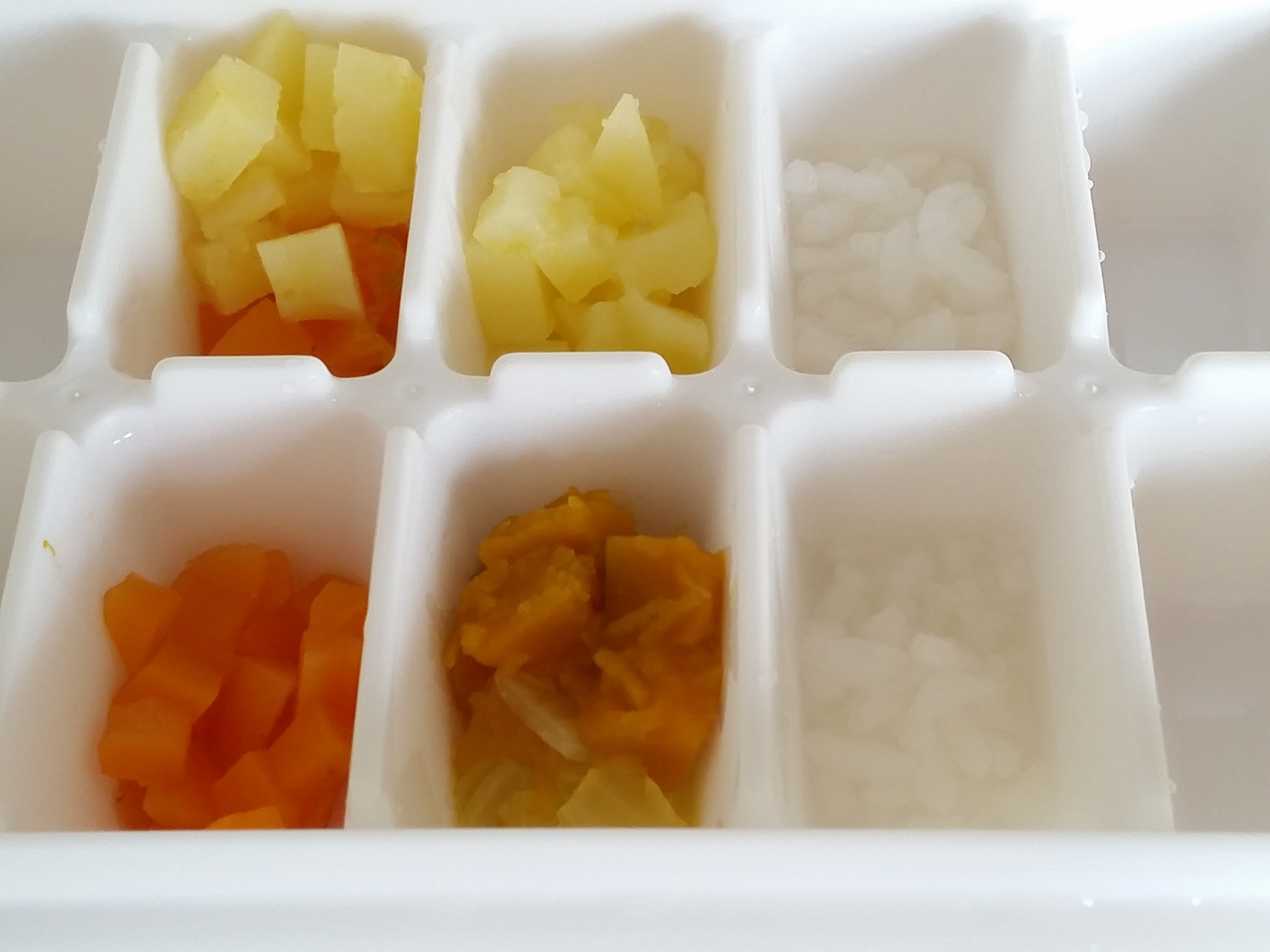 おかゆと野菜を同時に仕込む 離乳食 初期 中期 レシピ 作り方 By チャミンゴ 楽天レシピ おかゆと野菜を同時に仕込む 離乳食 初期 中期 レシピ 作り方 By チャミンゴ 楽天レシピ