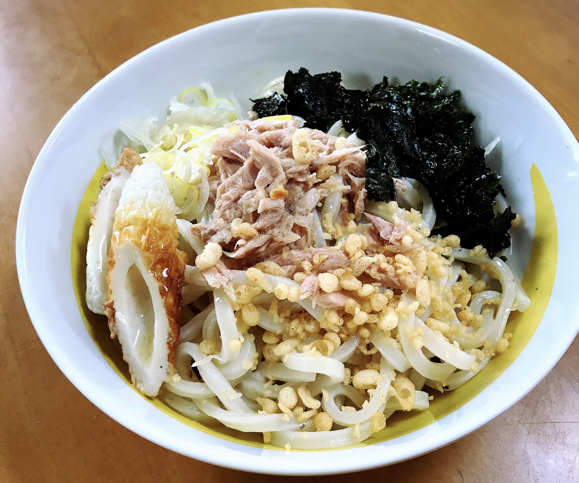 ツナとちくわの冷やしうどん