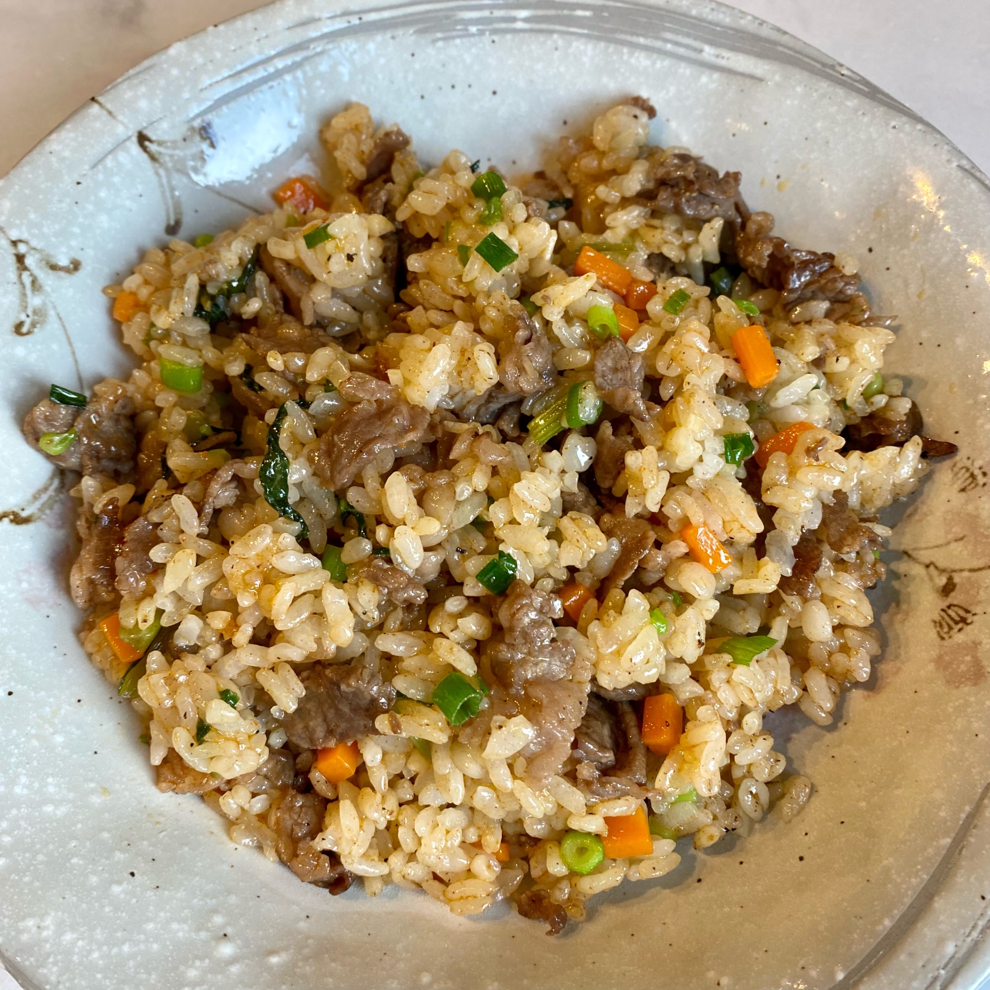 主夫がつくる牛肉と小松菜のチャーハン