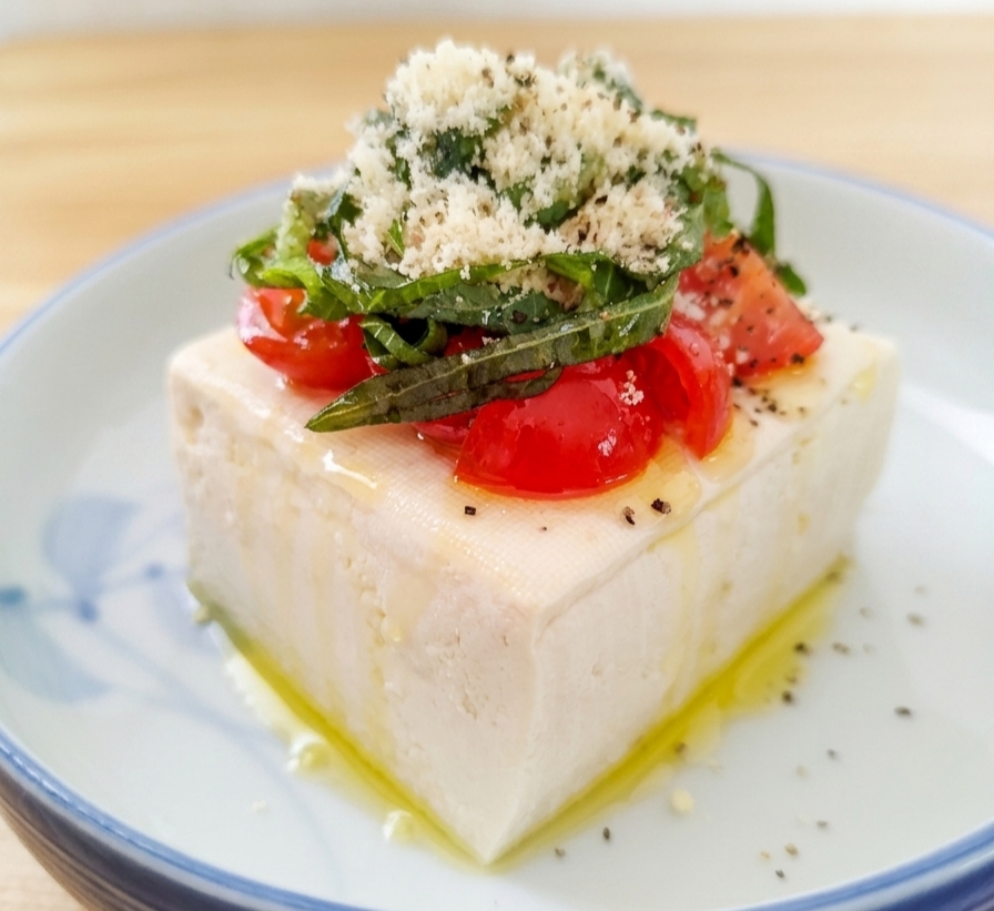 簡単イタリアン風【大葉とトマトの冷奴】