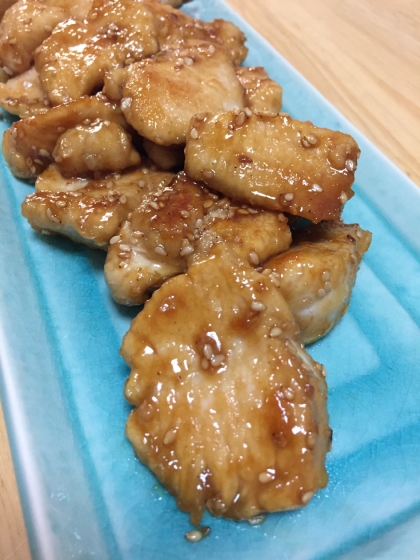 お酢でサッパリしているのですが、ご飯がすすむ味付けでした！
鶏胸肉も硬くならずに柔らかく仕上げることができました。