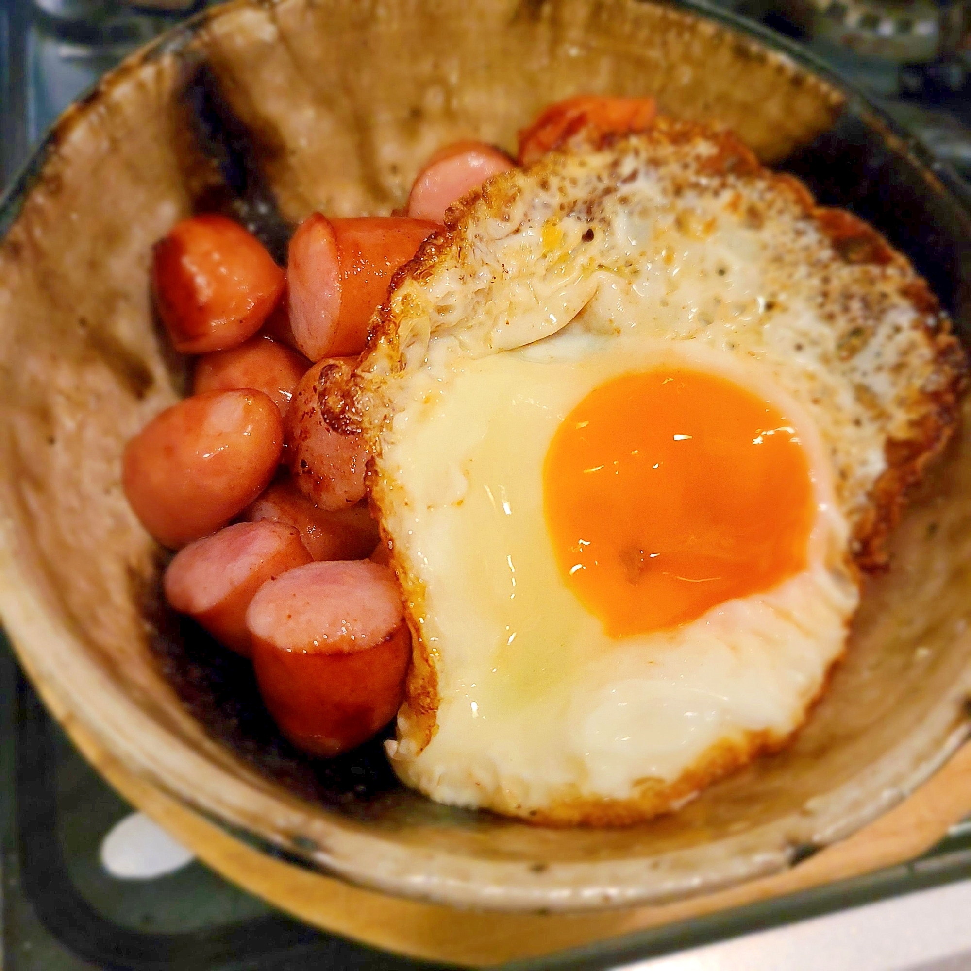 簡単男飯！ウィンナーエッグオートミール丼