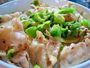 簡単１０分☆豚のねぎ塩丼