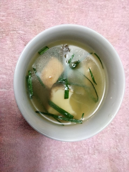 細ニラと厚揚げの味噌汁