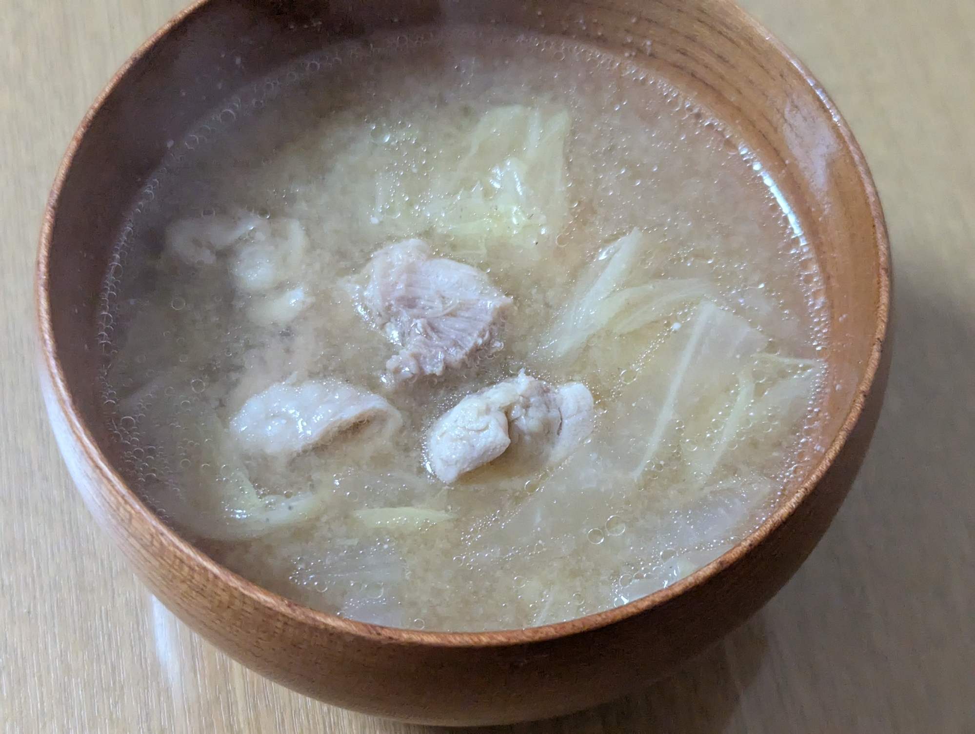 鶏と大根白菜のお味噌汁