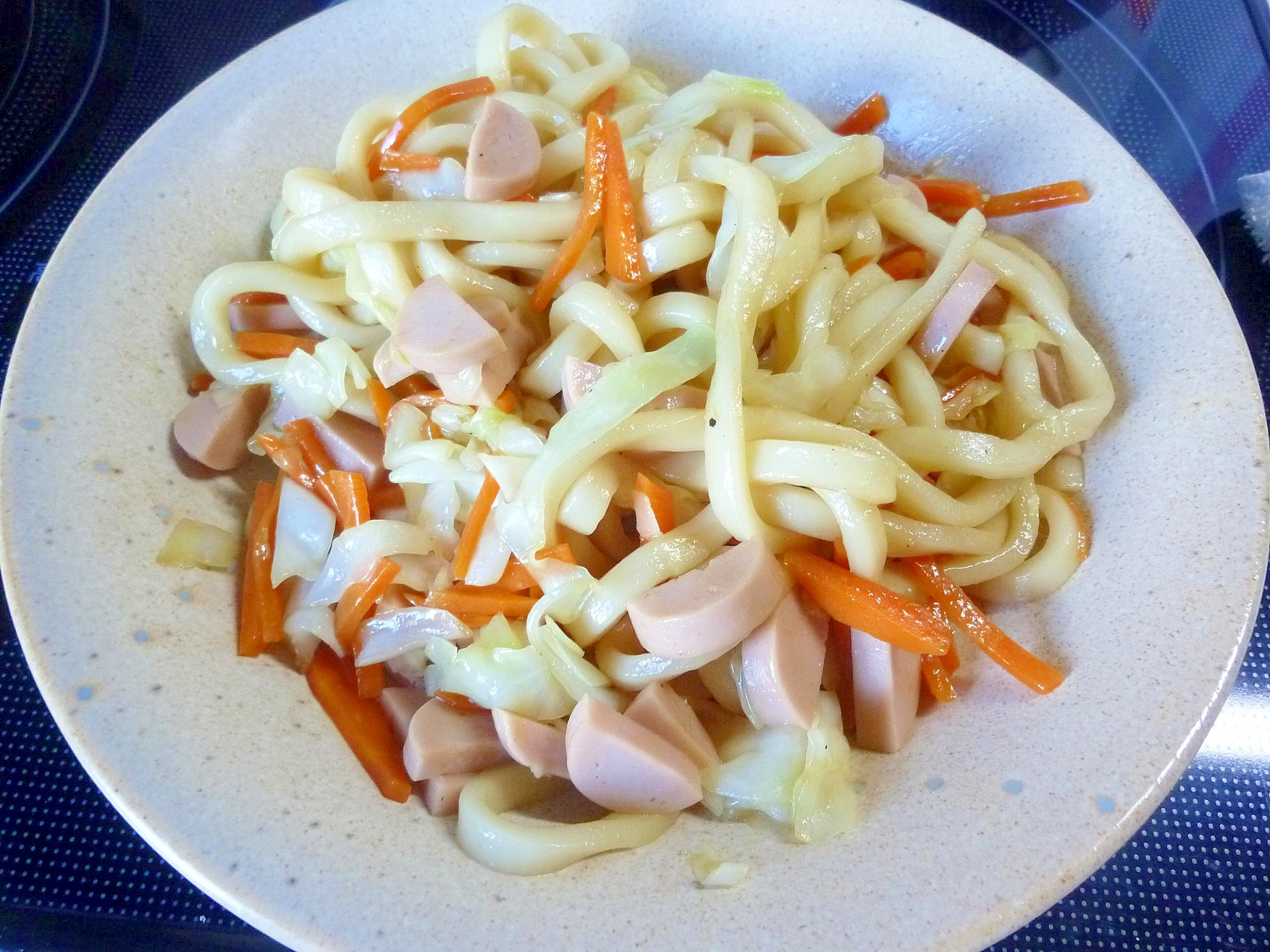 ☆幼児～大人まで♪魚肉ソーセージ入り焼きうどん☆