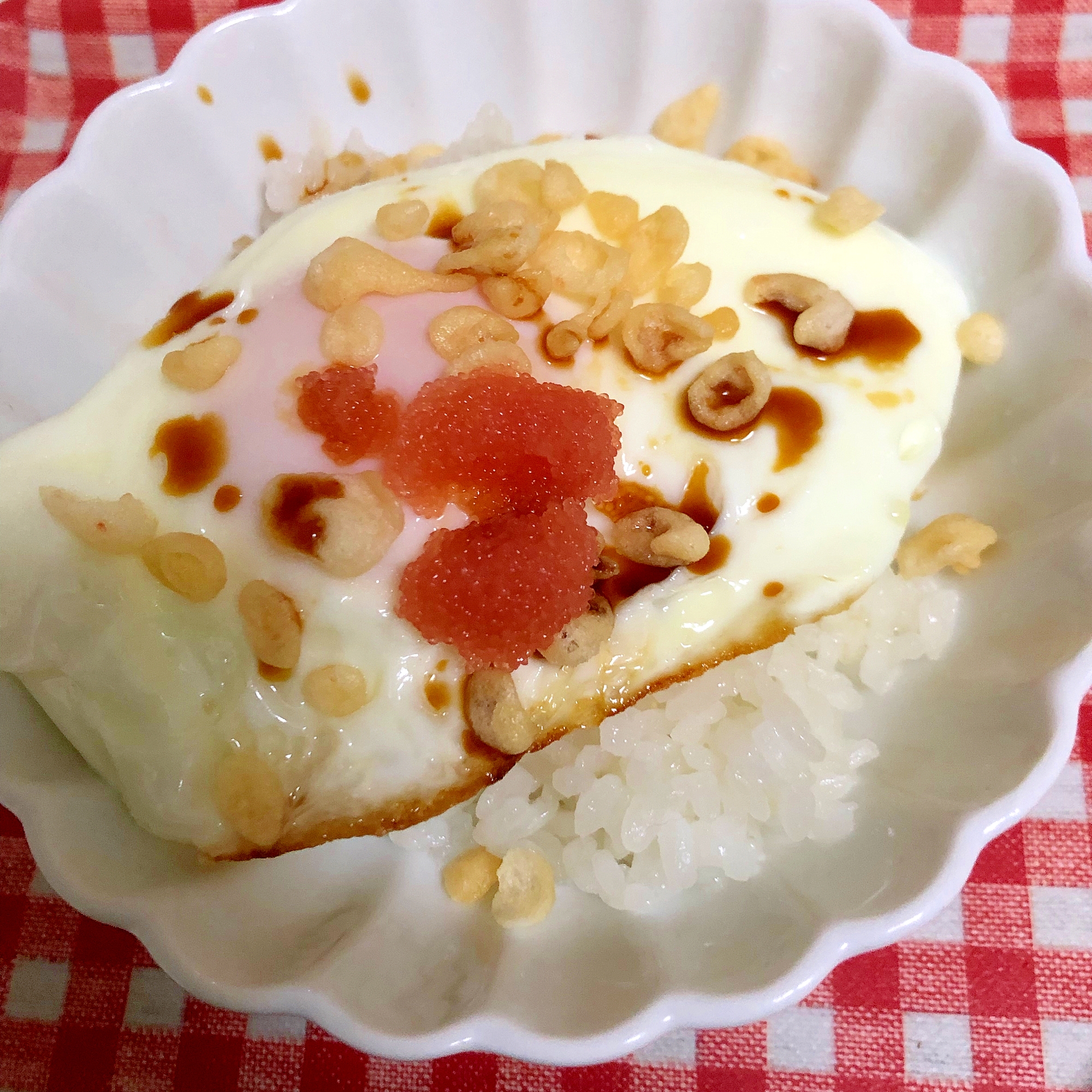 目玉焼きとたらこと天かすのご飯☆