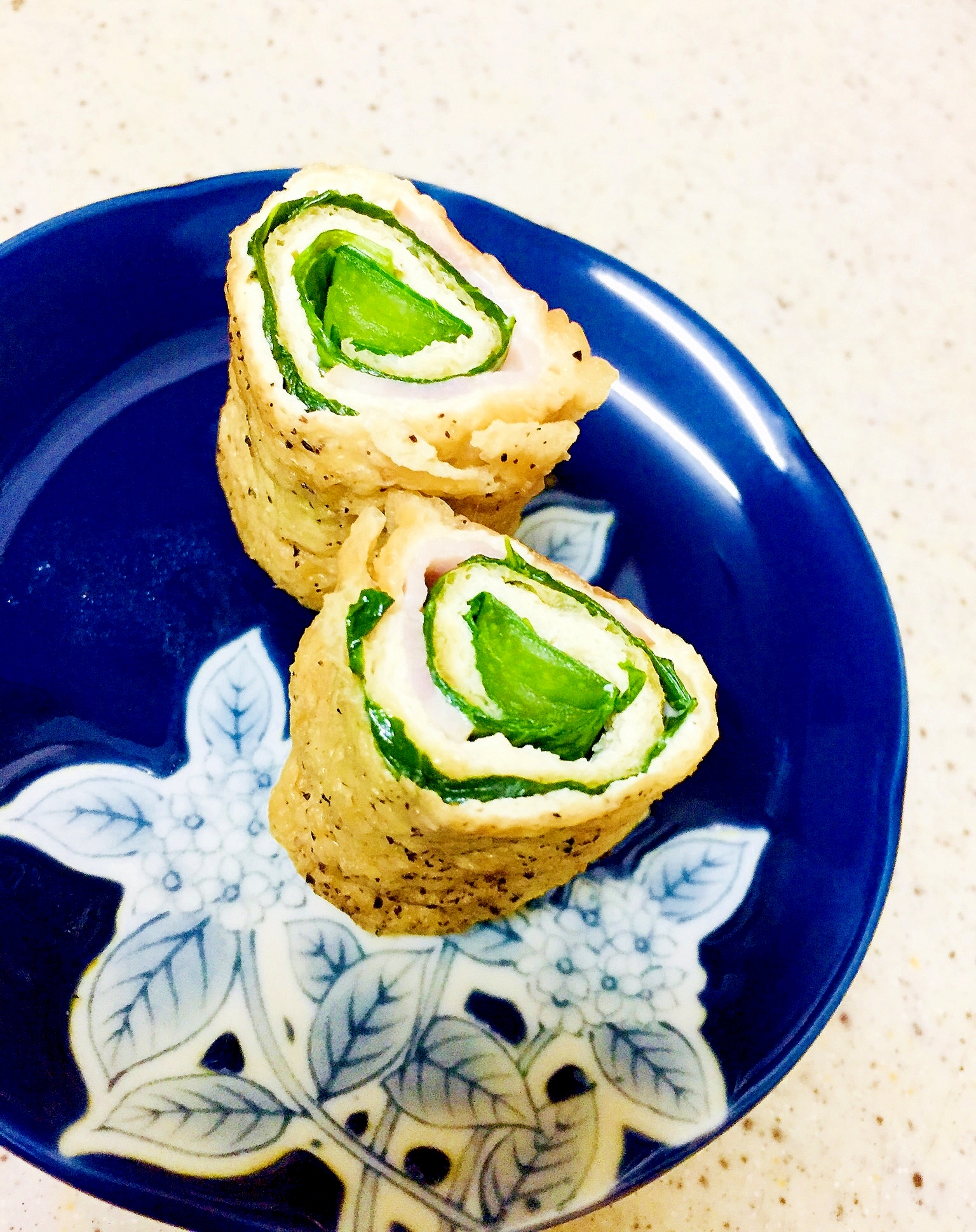 うす揚げロール♪ ベーコンと大葉