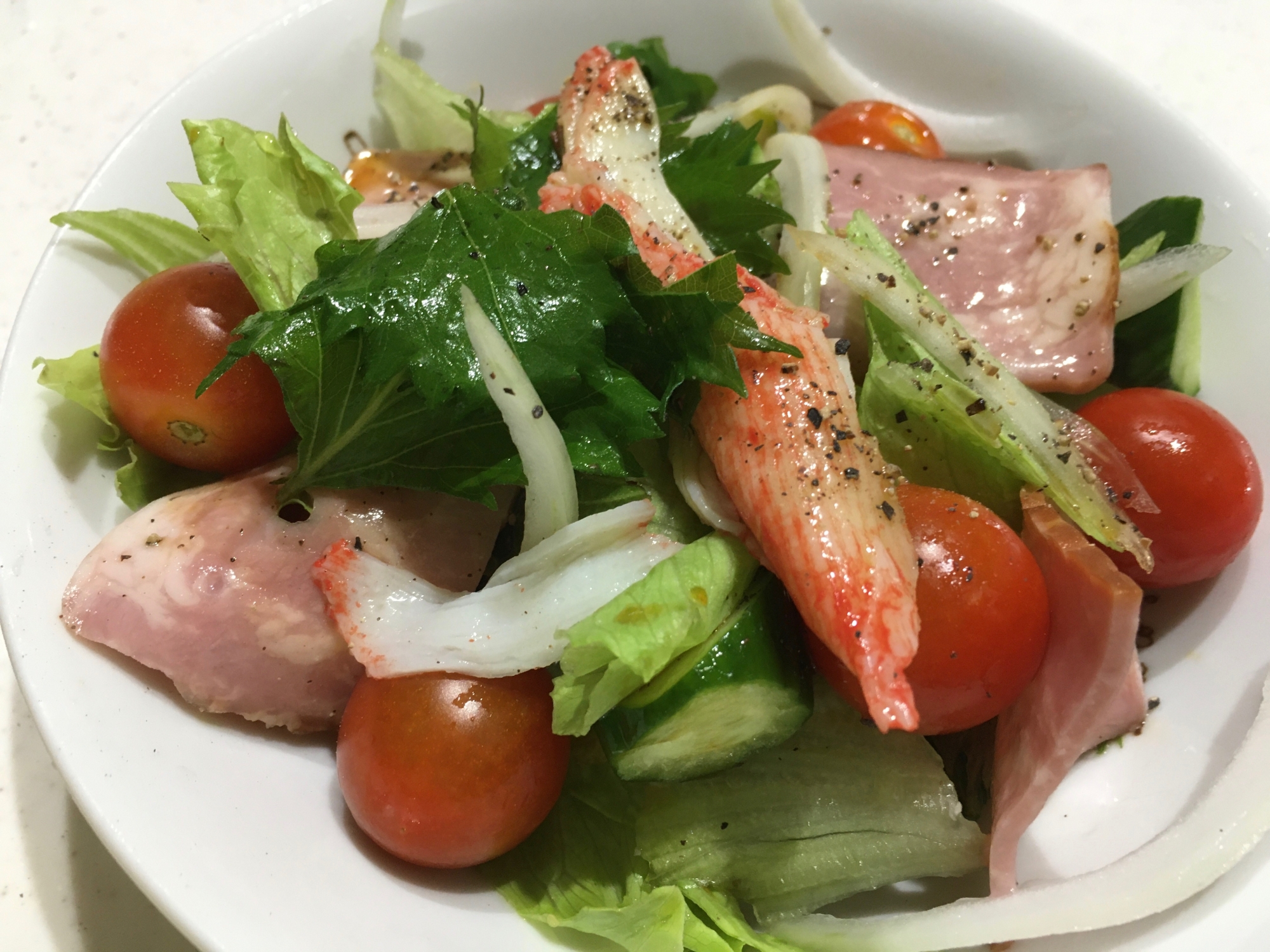 夏野菜とベーコンの簡単サラダ