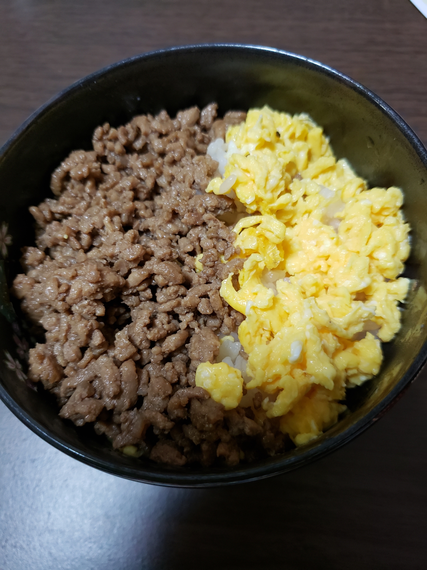 二色丼☆子供も大好きそぼろとたまご